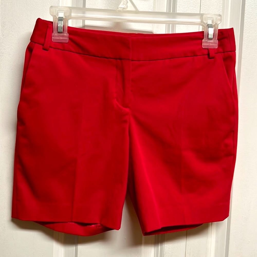 Express Editor Red Low Rise 4 Pocket Viscose Stretch Shorts Size 00